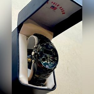 U.S. Polo Assn. Watch in Grey chrome